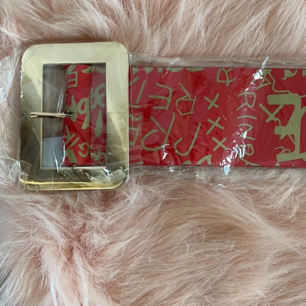 J. ELISE BOUTIQUE Red Gold Wide Buckle Graffiti Printed Fashion Statement Belt